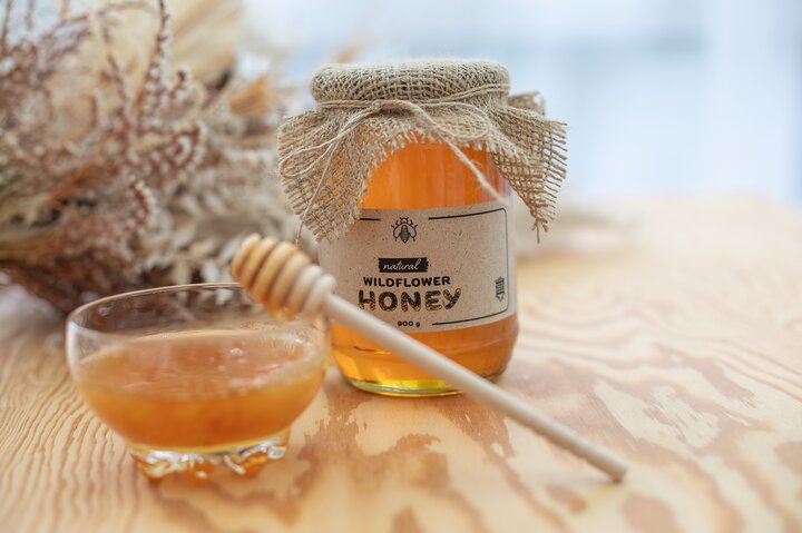 Etiketten aus Silphie-Papier A4, 210x297 mm, naturbraun, permanent haftend, 20 Blatt, 20 Klebeetiketten